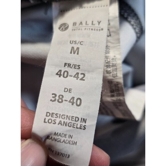 Bally Total Fitness Work Out  Womens Cropped Camo Leggings Pants Gray Size Med - Picture 4 of 5